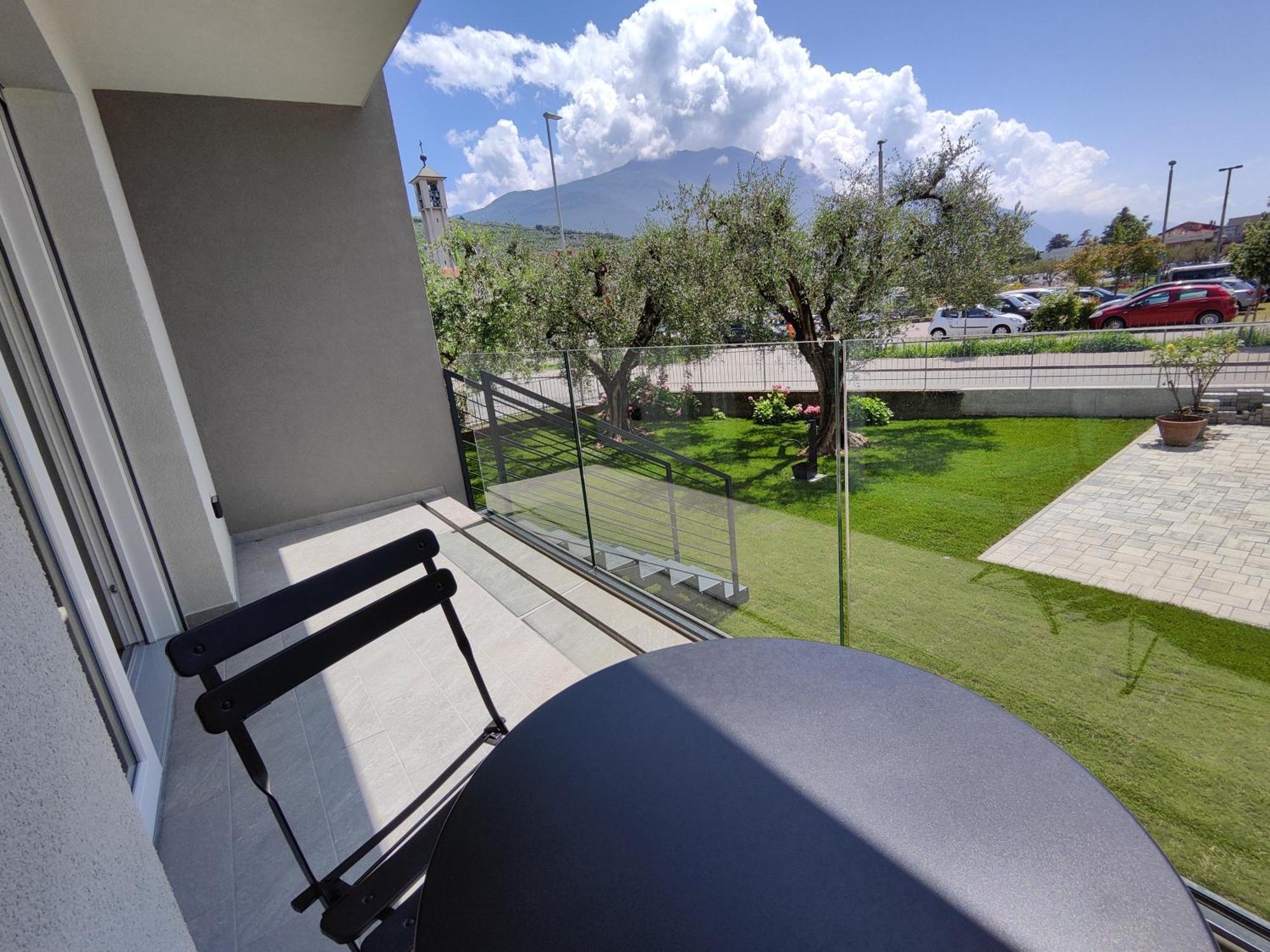 Oasi Degli Ulivi Apartment Riva del Garda Exterior foto