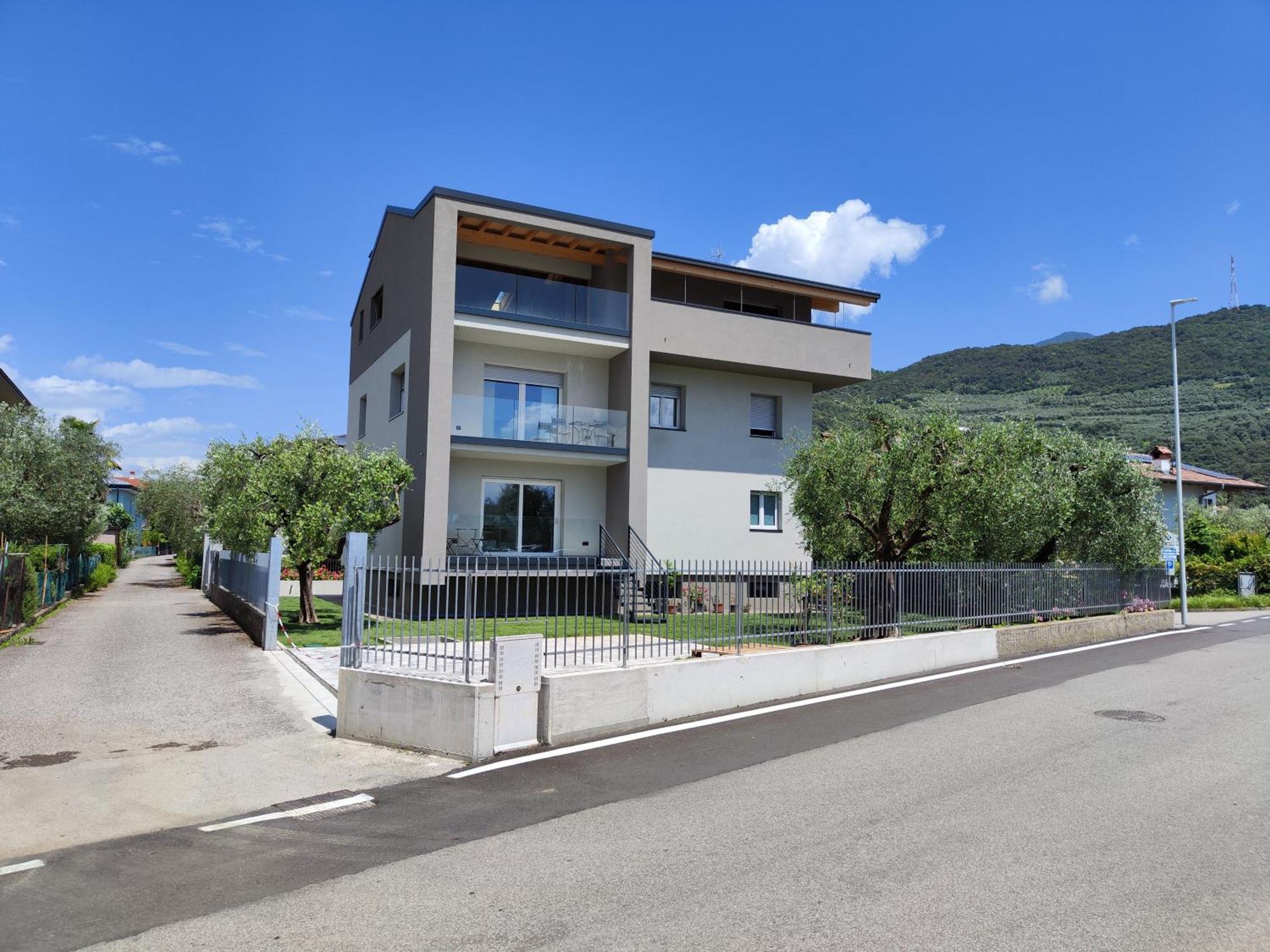 Oasi Degli Ulivi Apartment Riva del Garda Exterior foto