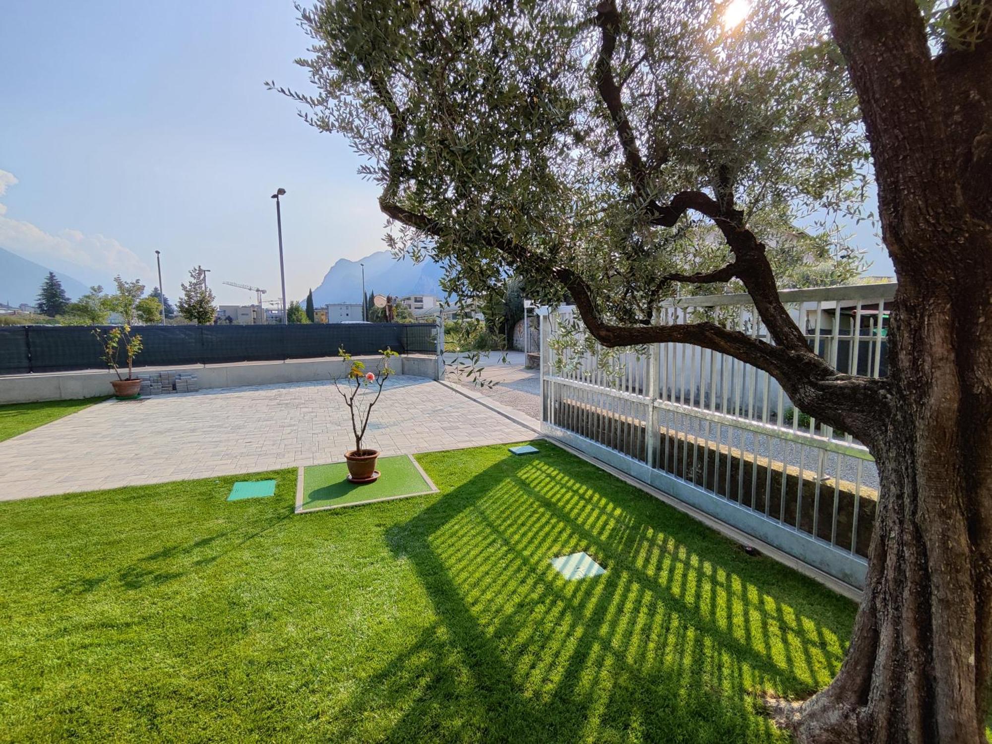 Oasi Degli Ulivi Apartment Riva del Garda Exterior foto