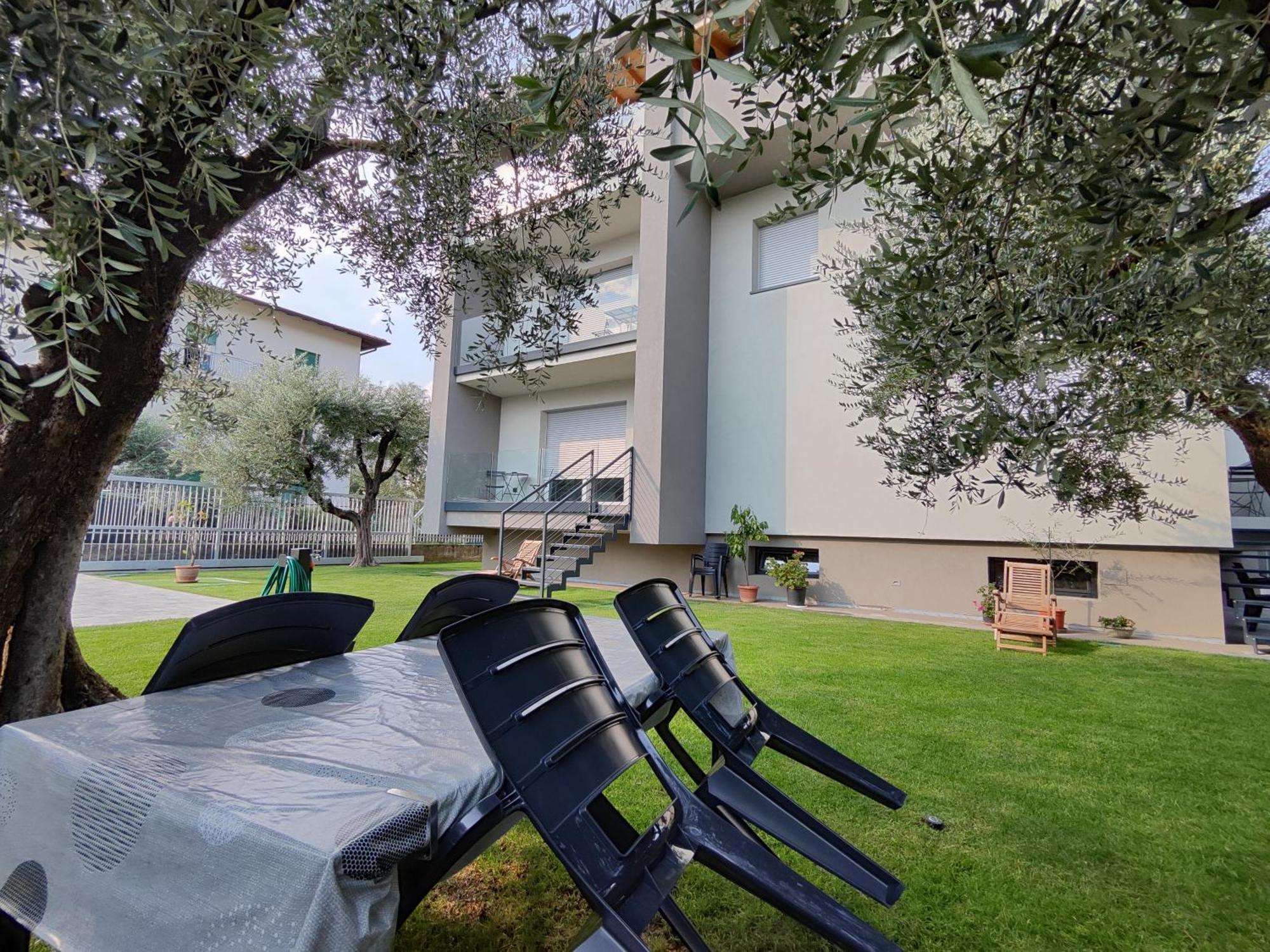 Oasi Degli Ulivi Apartment Riva del Garda Exterior foto